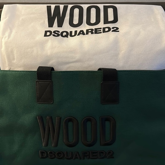Sealed/NWT DSQUARED2 WOOD Weekend Holdall Sport Overnight Travel Bag - Picture 3 of 5